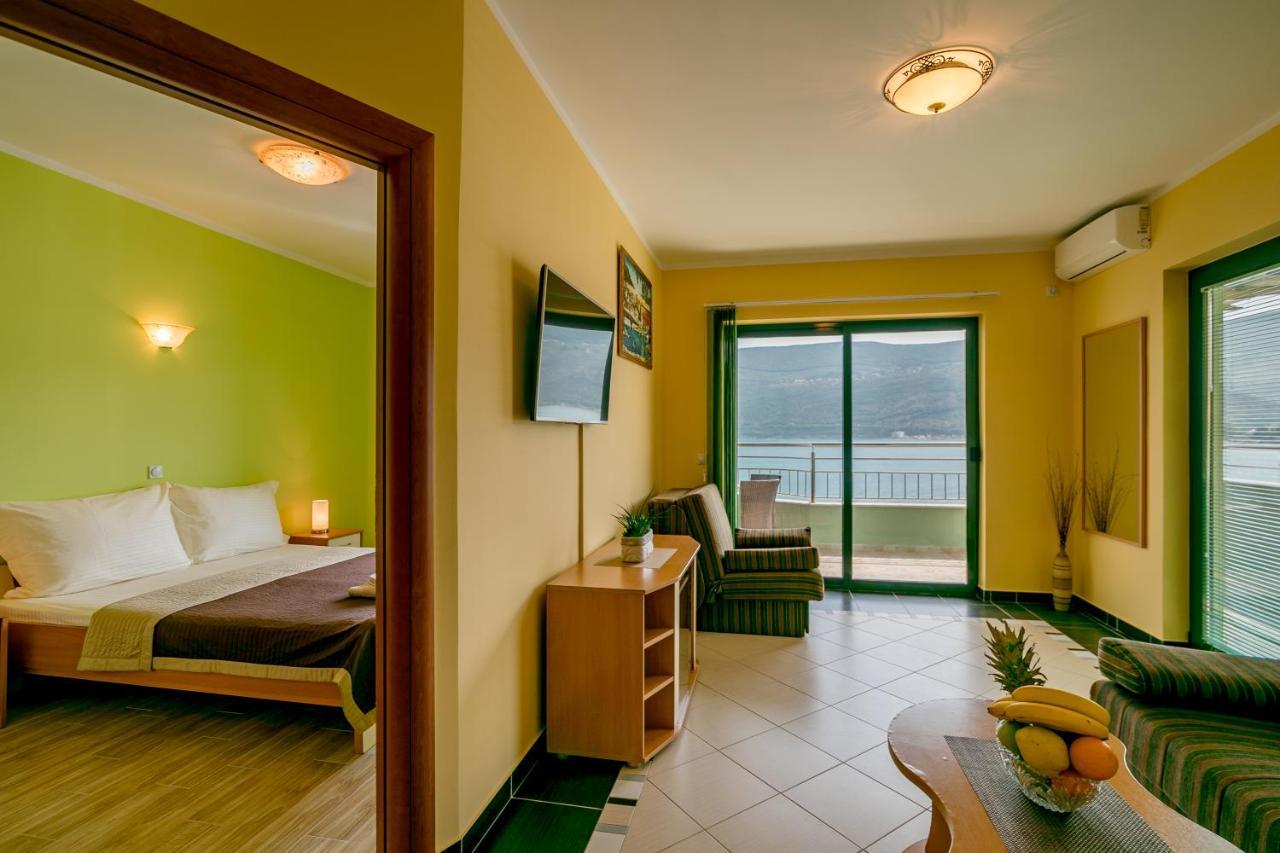 Апартаменти Apartmani Amor Херцег-Новий